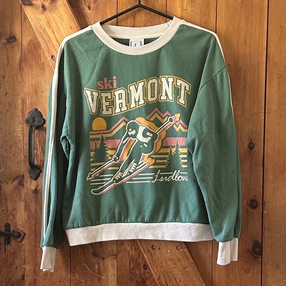 Women's Green Crew Neck oversized Sweater - Picture 1 of 3
